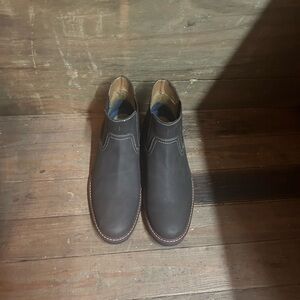Dockers Men's Brown Chukka Boots with Contrast Stitching